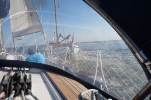 Da sind schlafenden Omas schon wieder auf Abstand gegangen.