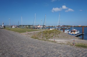 Der mehr oder minder idyllische Hafen.